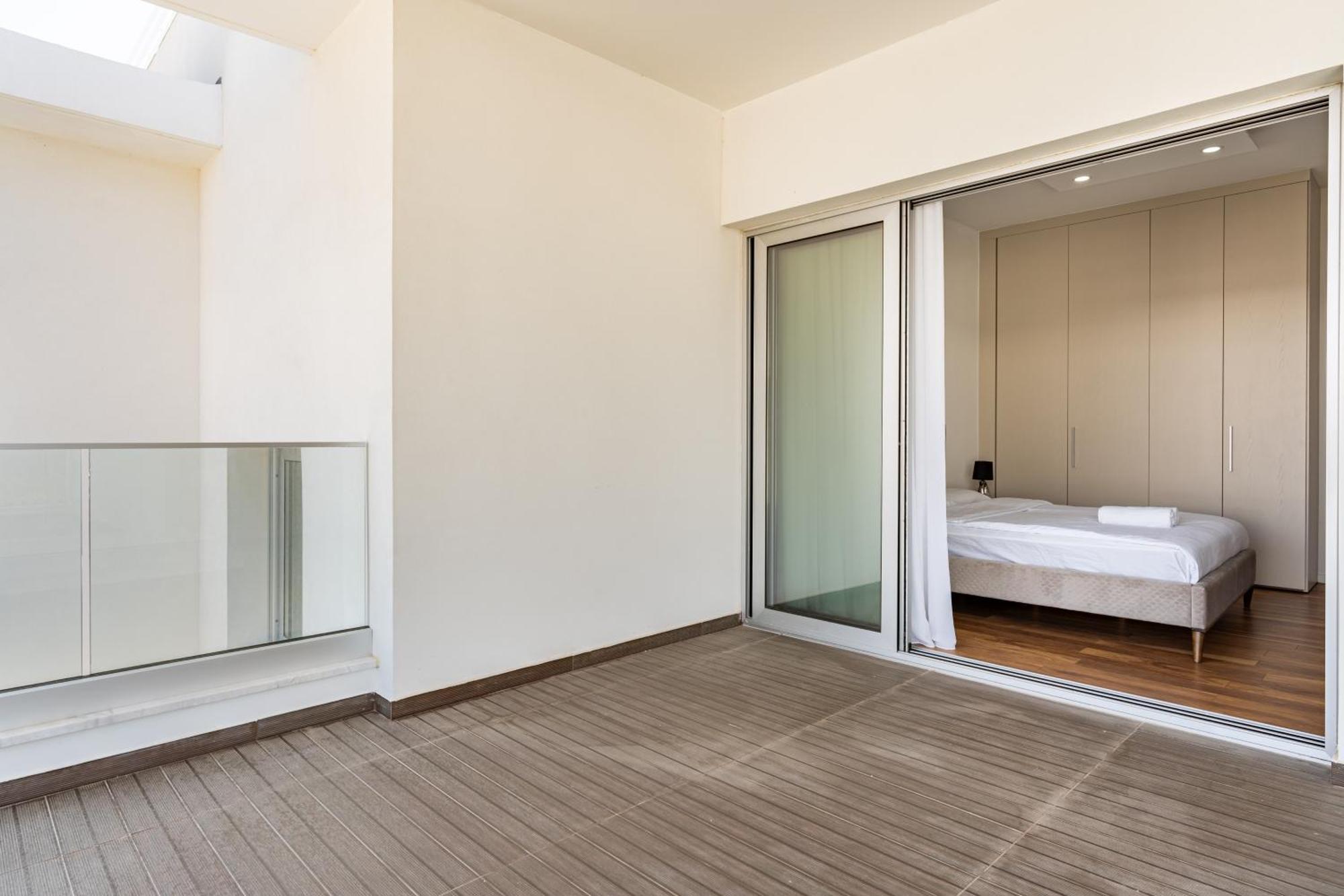 Yamas Urban Living Zakaki Pool Penthouses & Apartments リマソール エクステリア 写真